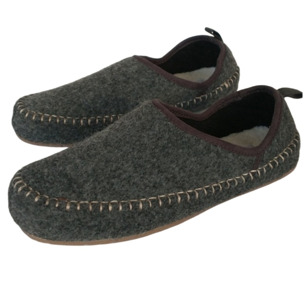 Stars Above Gray Women's Slippers